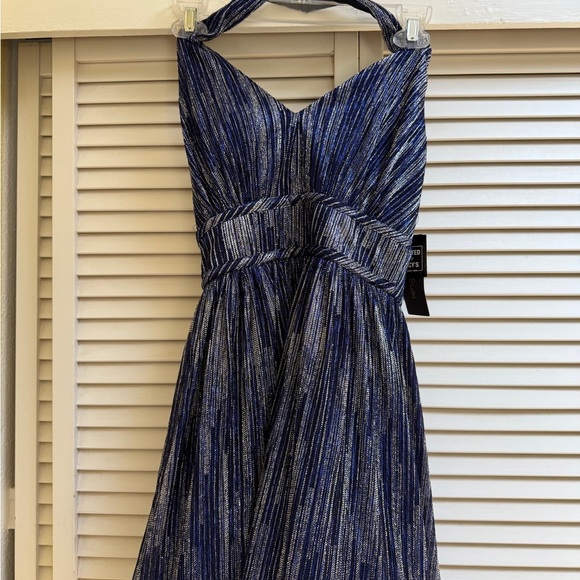 City Studio’s Women’s Sz 1 NEW Elegant Blue and Silver Halter Dress - Picture 8 of 13